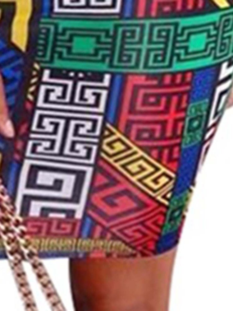 Vestido Feminino Africano Com Gola Redonda E Cintura Média