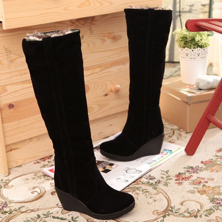 Botas Casuais Femininas Com Biqueira Redonda E Salto Liso