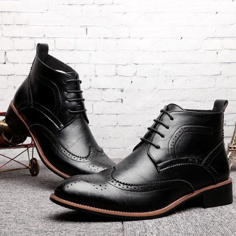 Botas De Trabalho Masculinas Com Cordão Na Frente E Bico Fino