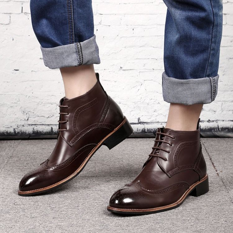 Botas De Trabalho Masculinas Com Cordão Na Frente E Bico Fino