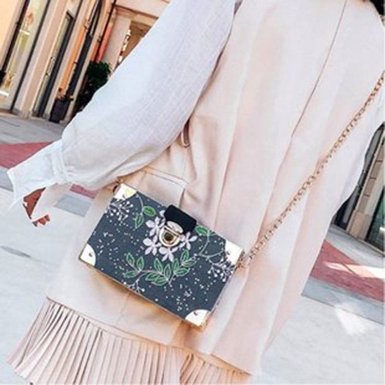 Bolsas Crossbody Com Abas Florais De Pu Com Bordados