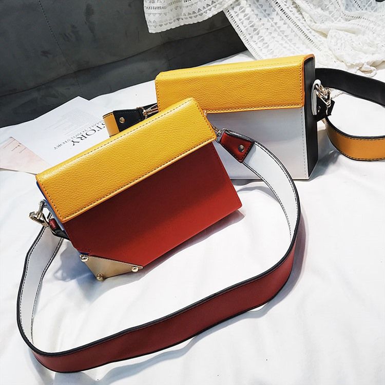 Saco Crossbody Médio De Rebite Em Bloco De Cores