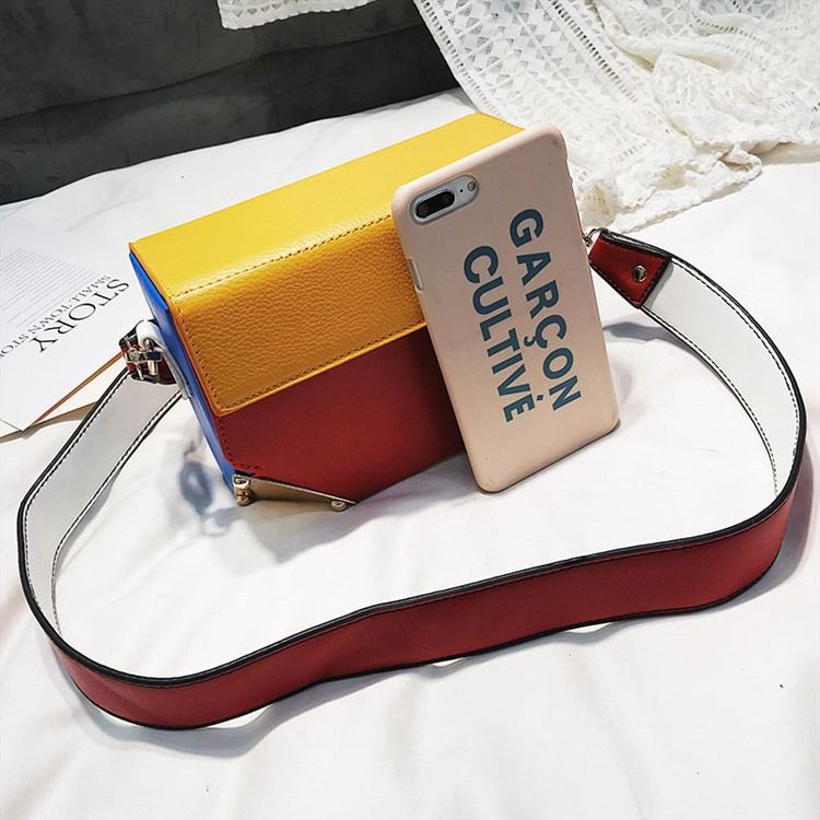 Saco Crossbody Médio De Rebite Em Bloco De Cores