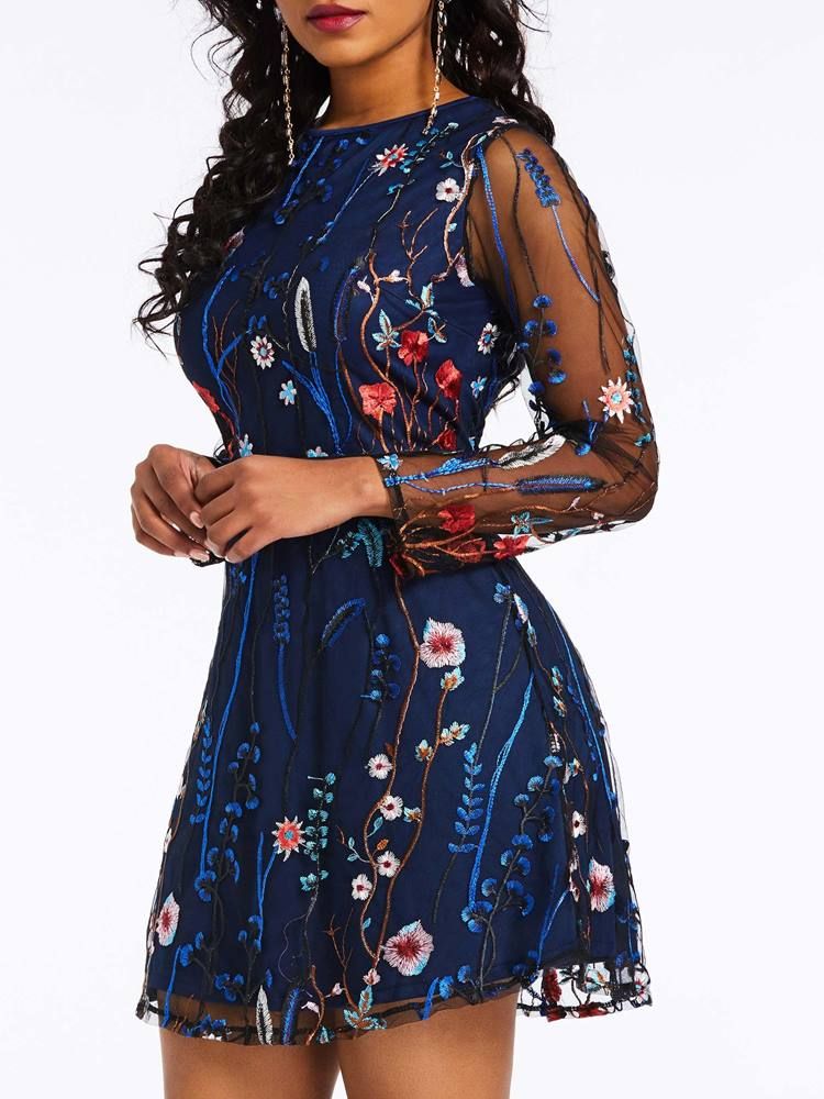 Vestido Feminino Bordado Acima Do Joelho Para A Noite Floral