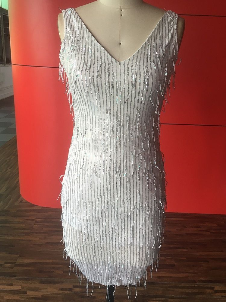 Vestido Feminino Com Borla Sem Mangas Acima Do Joelho