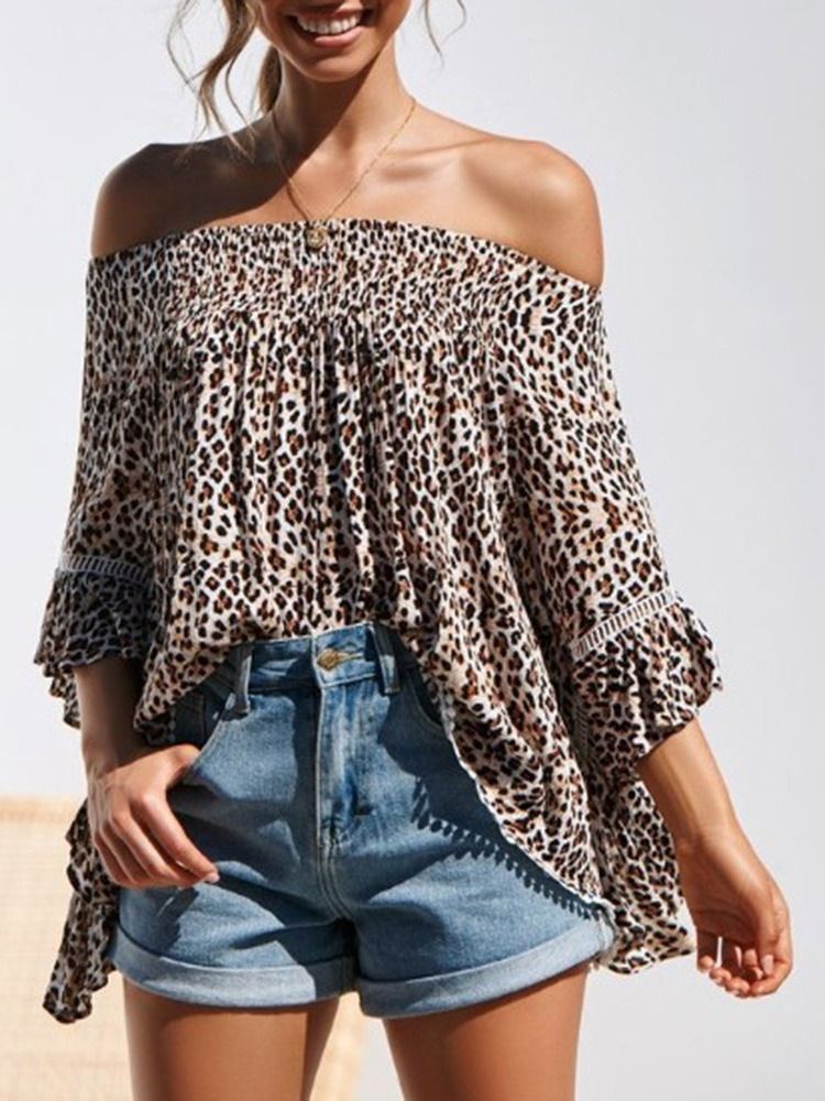 Blusa Feminina Estampa Leopardo Sem Ombro Padrão Manga Três Quartos