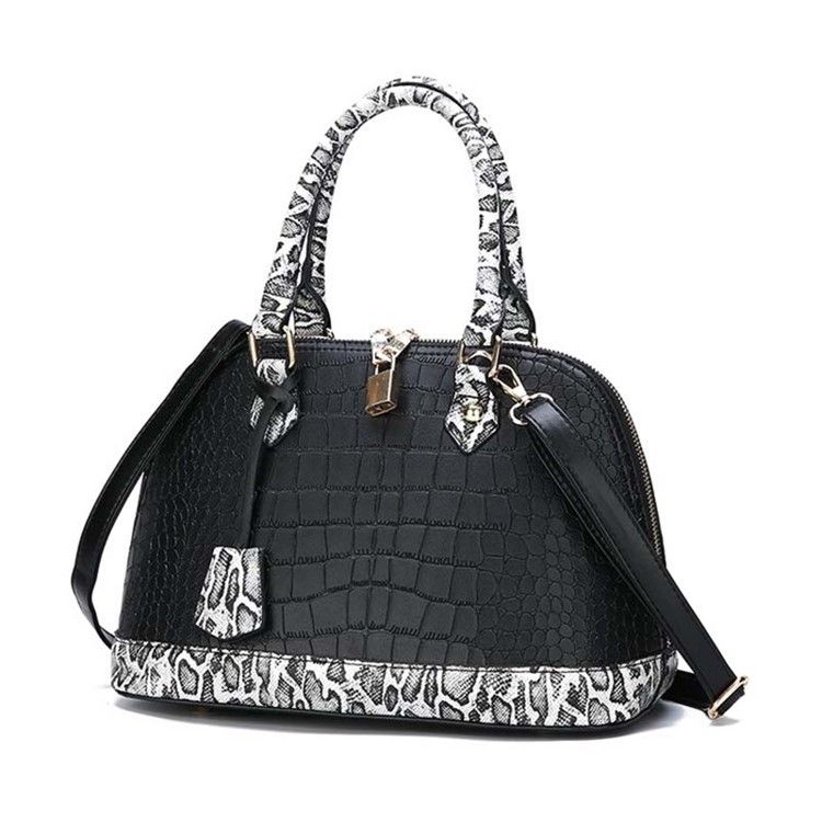 Bolsa Serpentine Embossing Shell Com Estampa Leopard