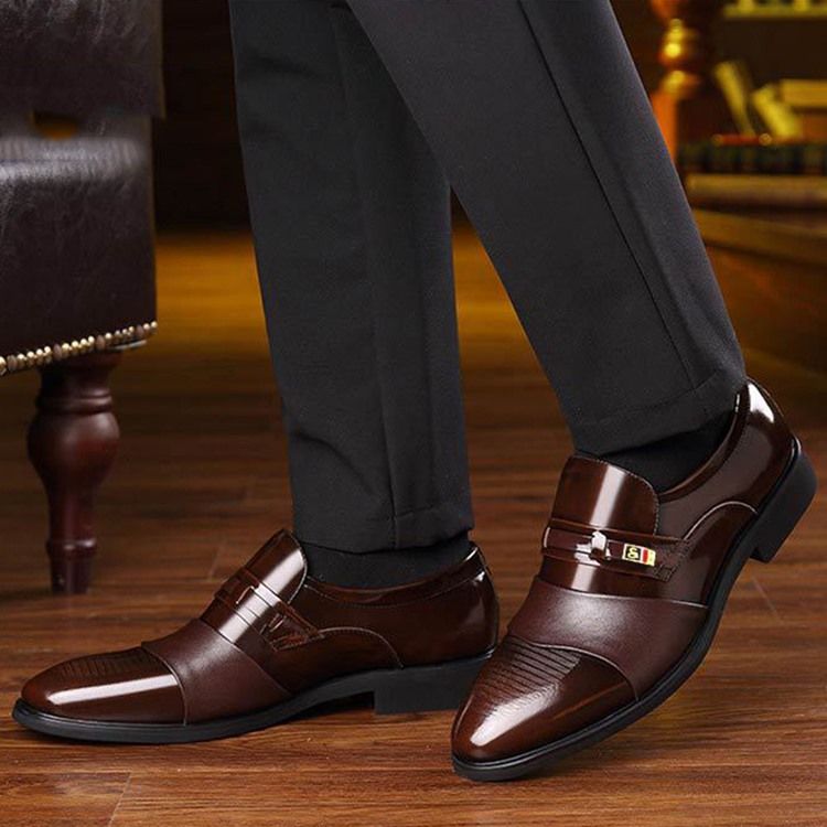 Sapatos Masculinos De Couro Pu Com Corte Decotado