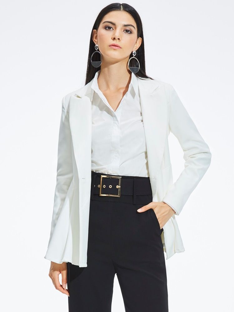 Blazer Feminino De Lapela Entalhada Lisa De Comprimento Médio