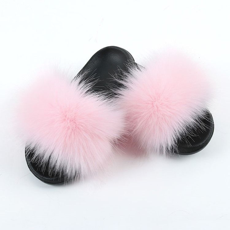 Pompon Feminino Plano Com Chinelos Simples