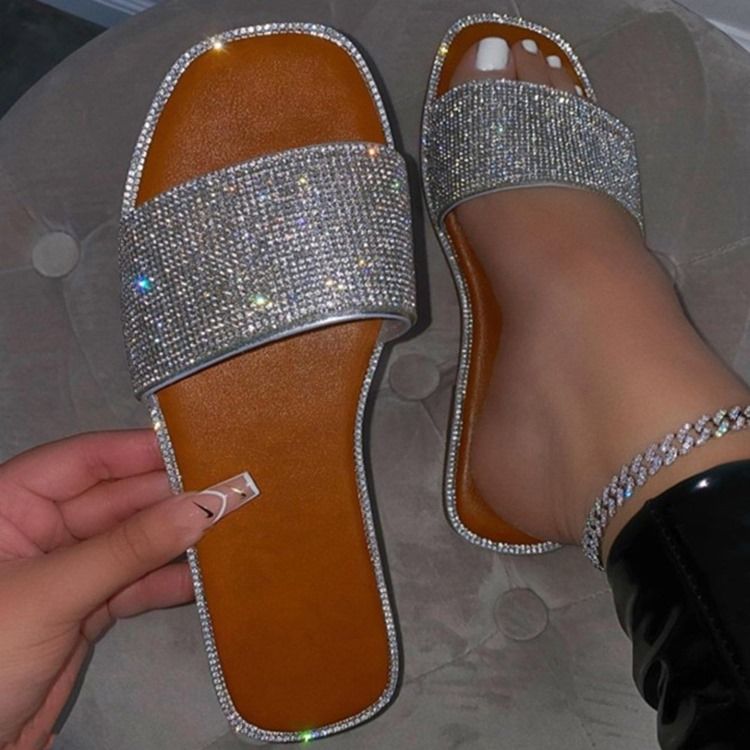 Slip-on De Strass Liso Com Chinelos Femininos